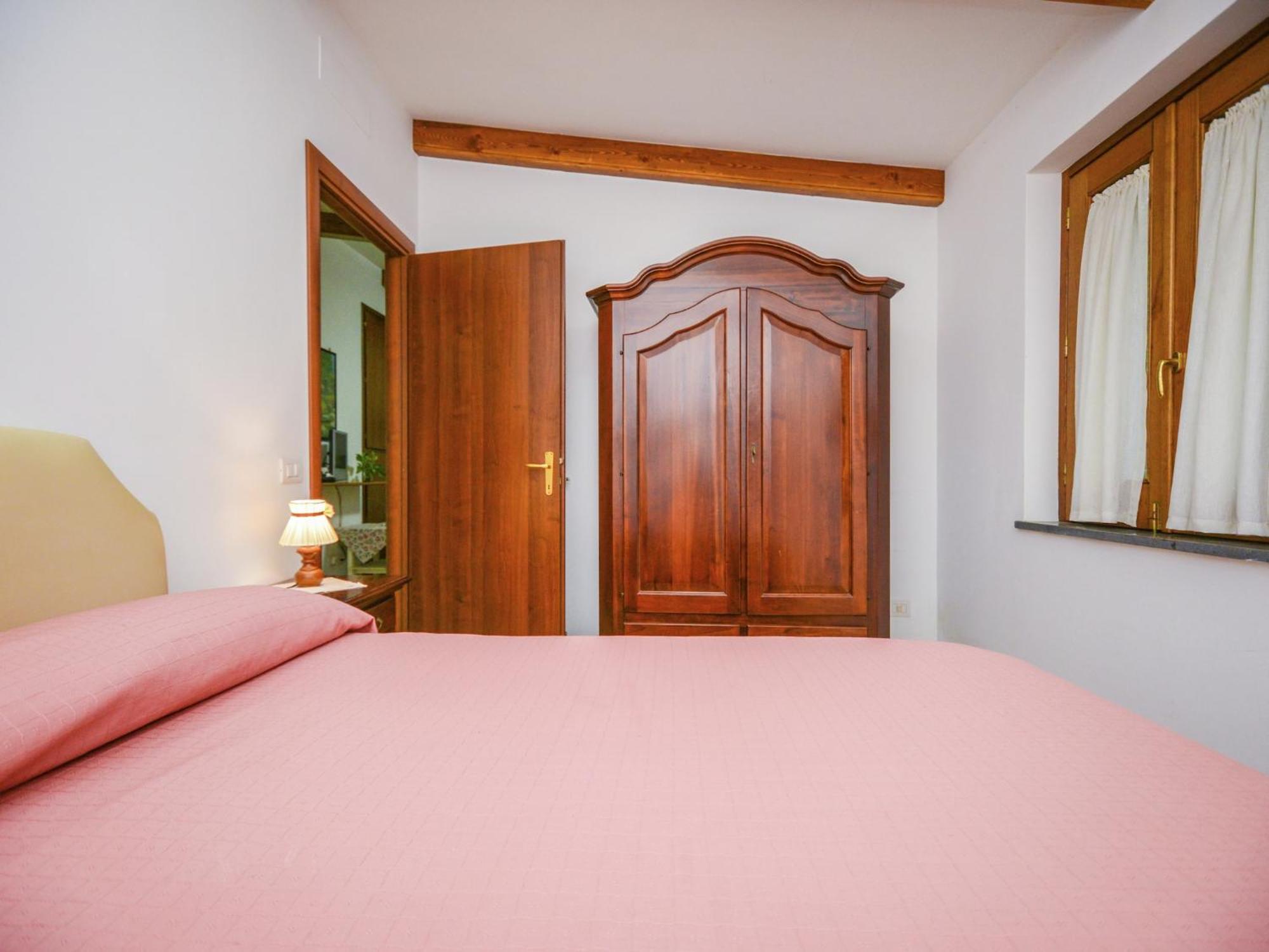 Holiday home Luxurious Mansion In With Garden