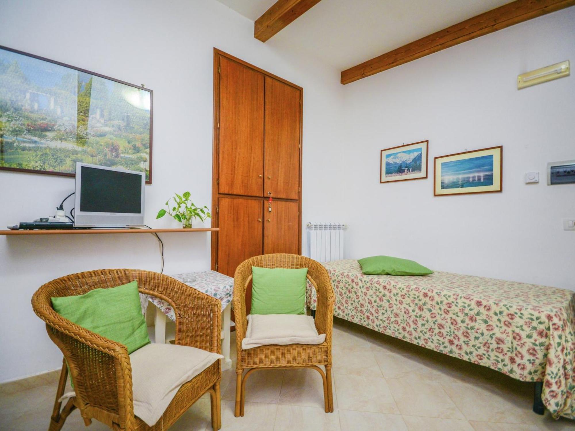 Holiday home Luxurious Mansion In With Garden *